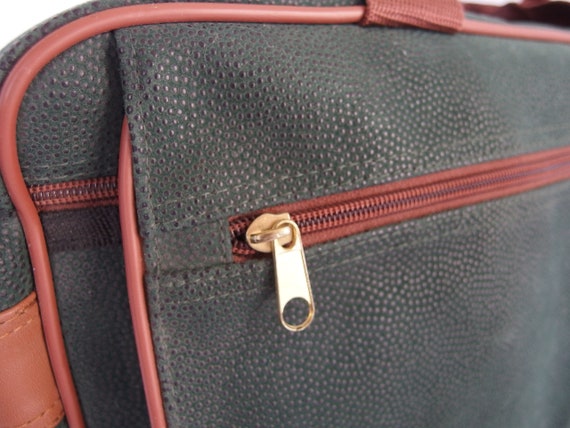 Vintage Pebbled Leather Look PVC Messenger Bag, B… - image 8