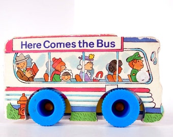 Vintage Children's Book 1980's Here Come the Bus, a Wheel Book
