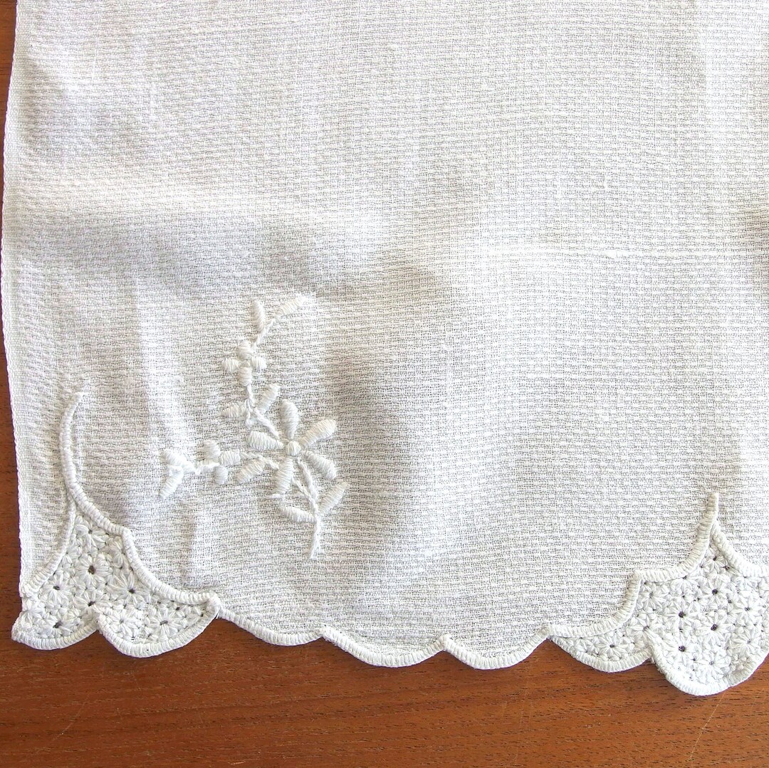 White Dresser Scarf, Vintage White on White Embroidered Placemat Etsy