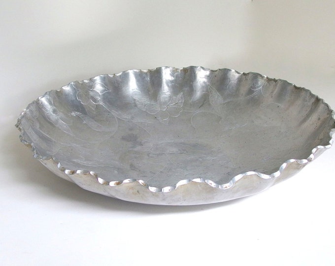Vintage Designed Aluminum Serving Dish With Dogwood Design Etsy