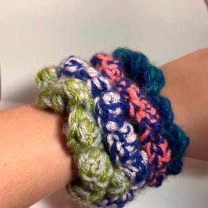 Multi-color hair accessorie crochet