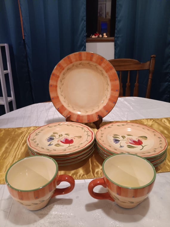 Pfaltzgraff Nopoli Luncheon Plates 9