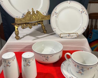 Four (4) Princess House FANTASIA Coupe Soup Bowls With Clear