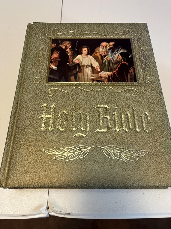 Holy Bible Red letter edition master reference edition heirloom