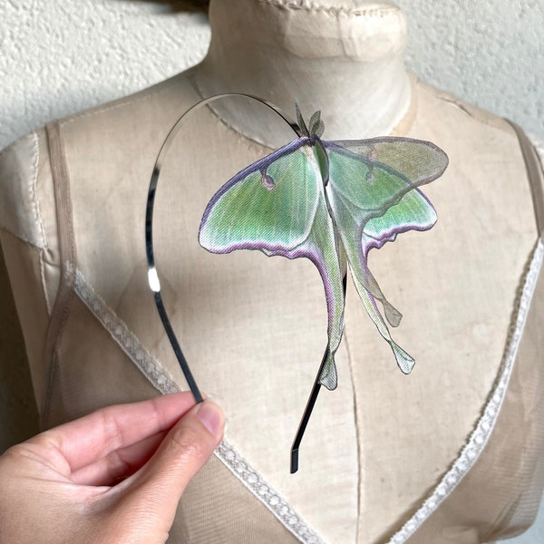 Bande de cheveux Luna Moth, bandeau Luna Moth, bande de cheveux papillon, bandeau papillon, Actias Luna, papillon en soie, papillon en coton, papillon en tissu