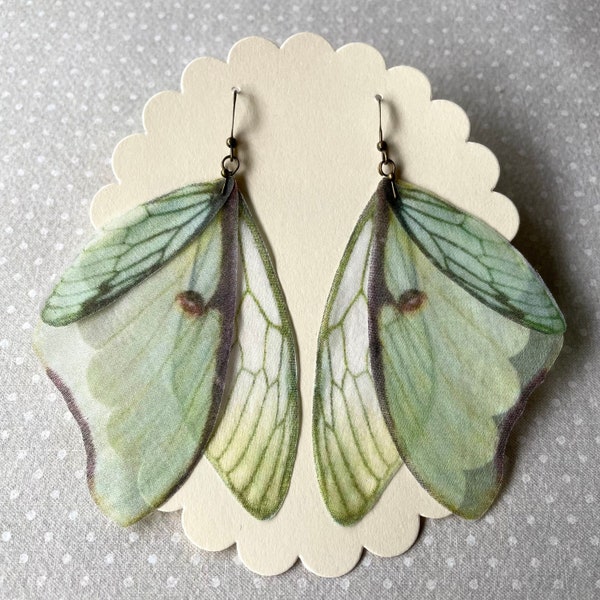 Boucles d'oreilles papillon de nuit, Boucles d'oreilles papillon, Boucles d'oreilles ailes de cigale, Boucles d'oreilles ailes, Boucles d'oreilles en organza de soie, Boucles d'oreilles en organza, Papillon en soie