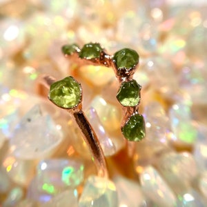 Peridot Ring, Raw Gemstone Ring, Dainty Ring, Stacking Ring, Peridot Chevron Ring, V Ring, Electroformed Copper Ring, August Birthstone