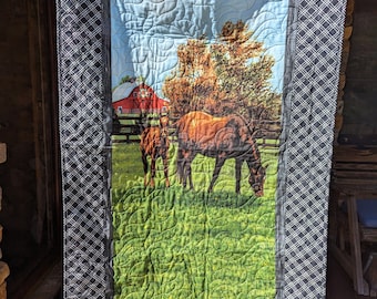 Quilt with Horses-Horse and Barn Quilt-Throw Quilt-32" x 50"-Free Shipping