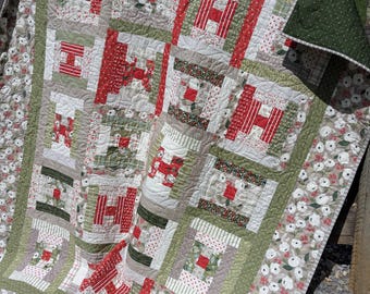 Quilt for Christmas, Courthouse Steps Christmas Quilt, Handmade Quilt, Large Throw Quilt
