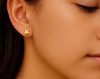 カスタムスポーツチームスタッドピアス - スターリングシルバー＆ゴールドメッキオプション - パーソナライズされたファンジュエリーギフト