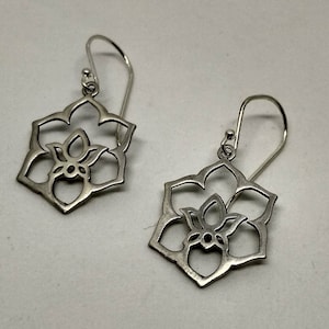 Pendientes flor de loto grandes