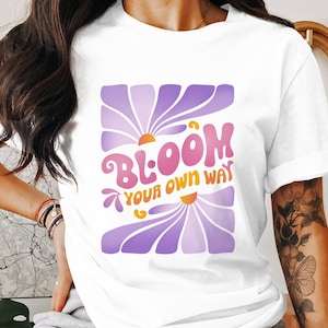 Florece a tu manera PNG digital para camisetas y tazas, impresión de arte floral inspiradora, descarga digital para proyectos de manualidades