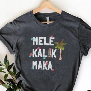 Mele Kalikimaka Shirt,Hawaiian Christmas Shirt,Funny Xmas Vacation Tee,Tropical Christmas,Christmas Beach TShirt,Holiday Party,Xmas In Hawai