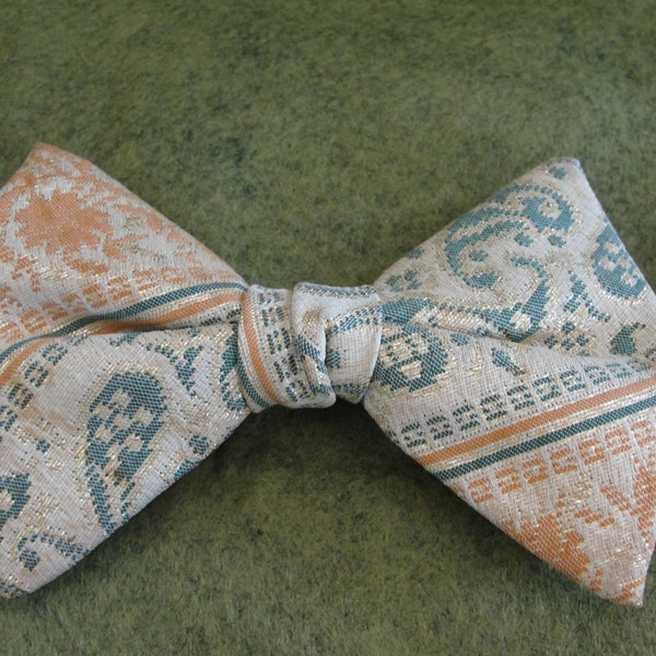 Vintage men's clip on bowtie green and gold 1970s