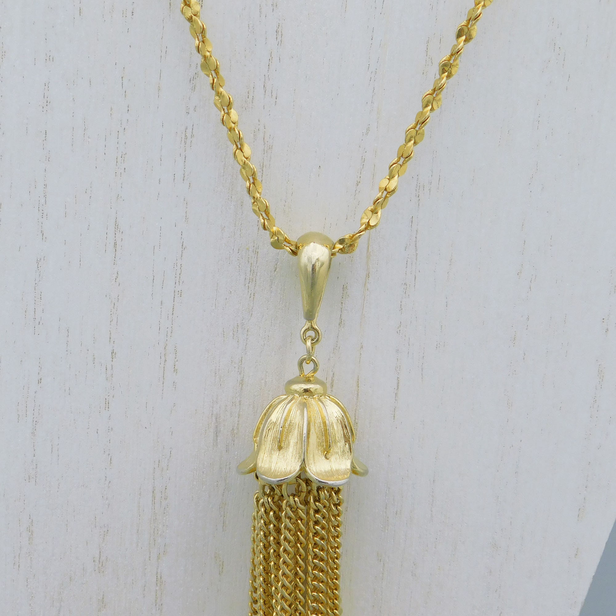 Collier Pendentif Vintage Porte-bonheur - Grand Modèle Couleur Or Avec Pampilles - Réf. 442 - Occasion