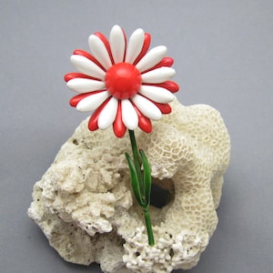 Vintage Flower Brooch Stem Red White Robert Jewelry