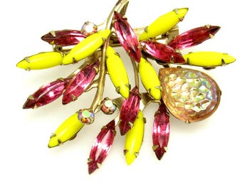 Broche vintage de diamantes de imitación en capas, amarillo y rosa