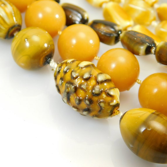 Multi-Strand Bead Necklace, Vintage Leaf Pendant,… - image 5