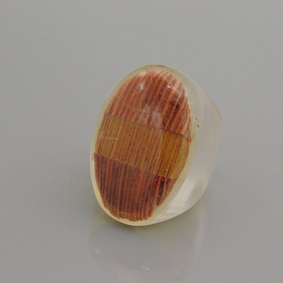 Big Vintage Lucite Ring, Unusual Vintage Ring, Ea… - image 2