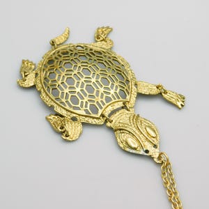 Big Vintage 60s Turtle Pendant Necklace