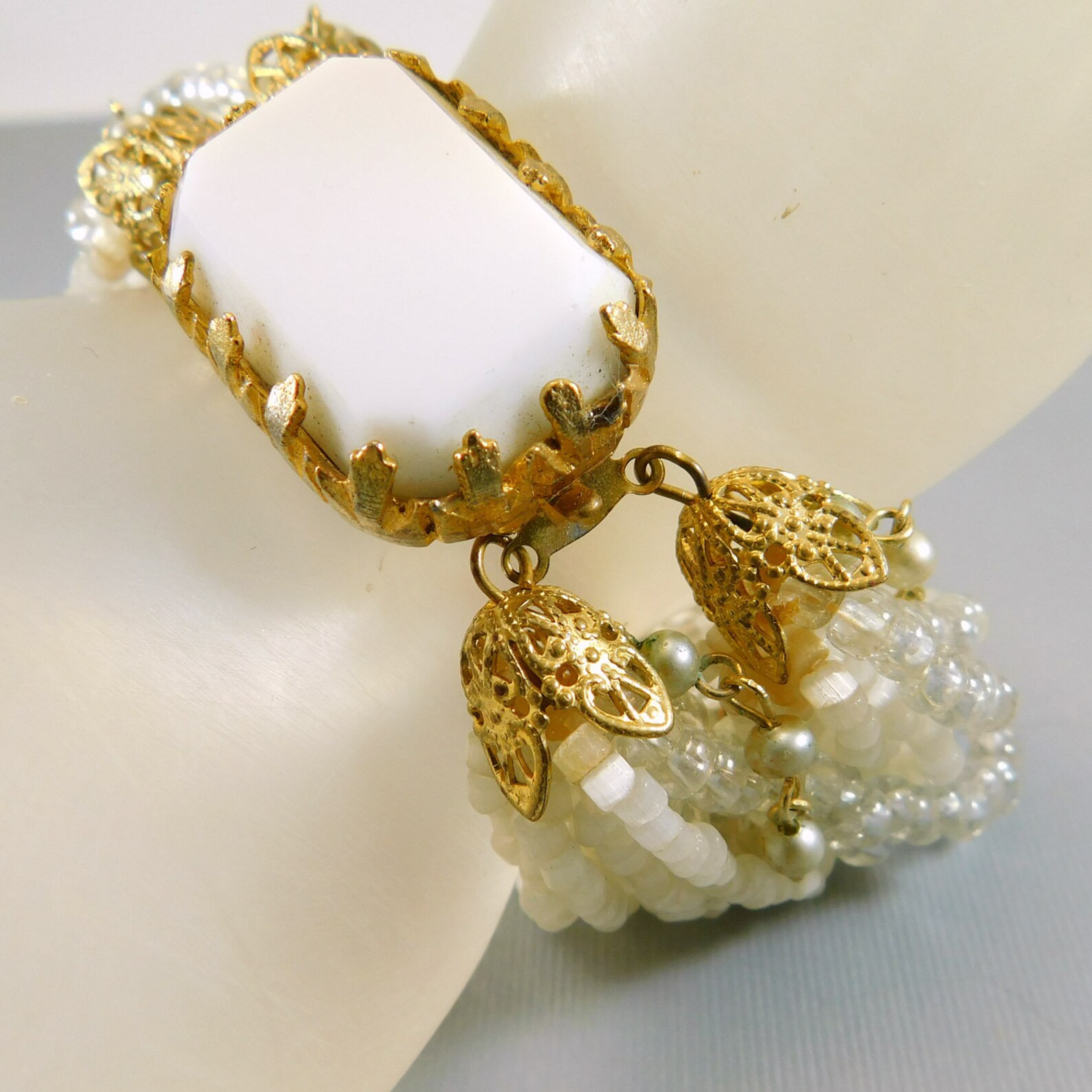 Bracelet Torsadé Vintage Couleur Ivoire - Occasion En Très Bon état