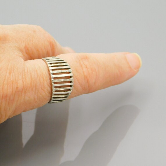 Vintage Wide Sterling Band, Striped Sterling Band… - image 4