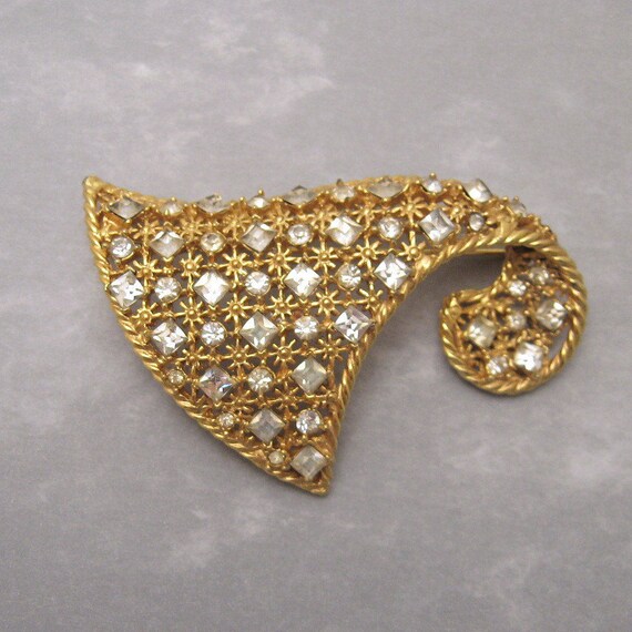 Large Rhinestone Brooch Hattie Carnegie Vintage J… - image 3