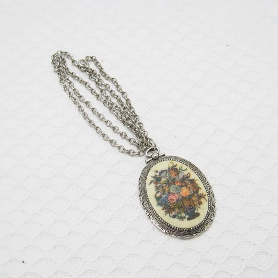 Flower Pendant Necklace. Vintage Coventry Jewelry… - image 4