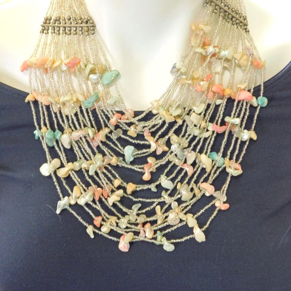 Vintage Shell Bib Necklace, Pastel Summer Jewelry - image 6