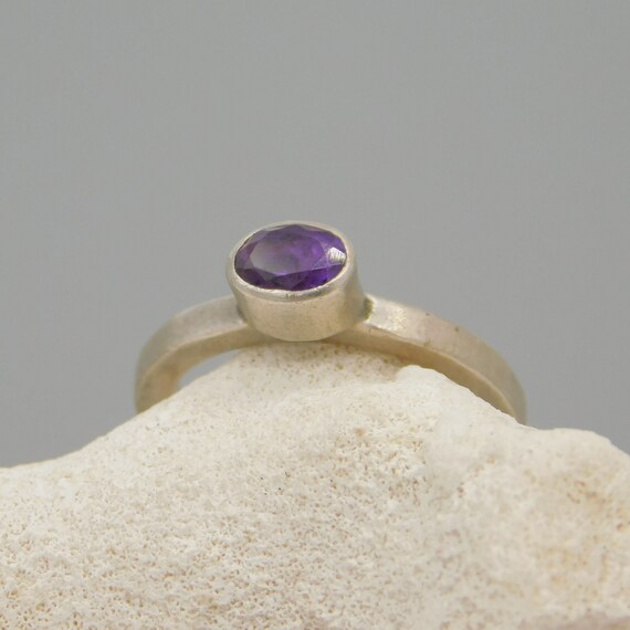 Vintage Sterling Amethyst Ring, Sterling Stacking… - image 6