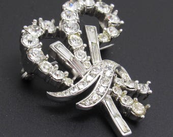 Trifari  Rhinestone Brooch, Forties Vintage Jewelry, Vintage Trifari Jewelry, Vintage Bridal Jewelry