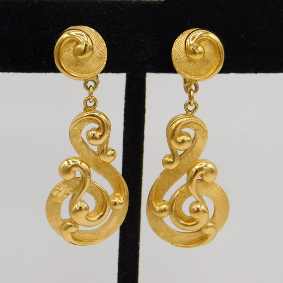 Vintage Trifari Earrings, Dangly Trifari Earrings,