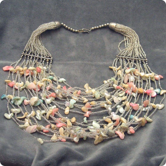 Vintage Shell Bib Necklace, Pastel Summer Jewelry - image 3