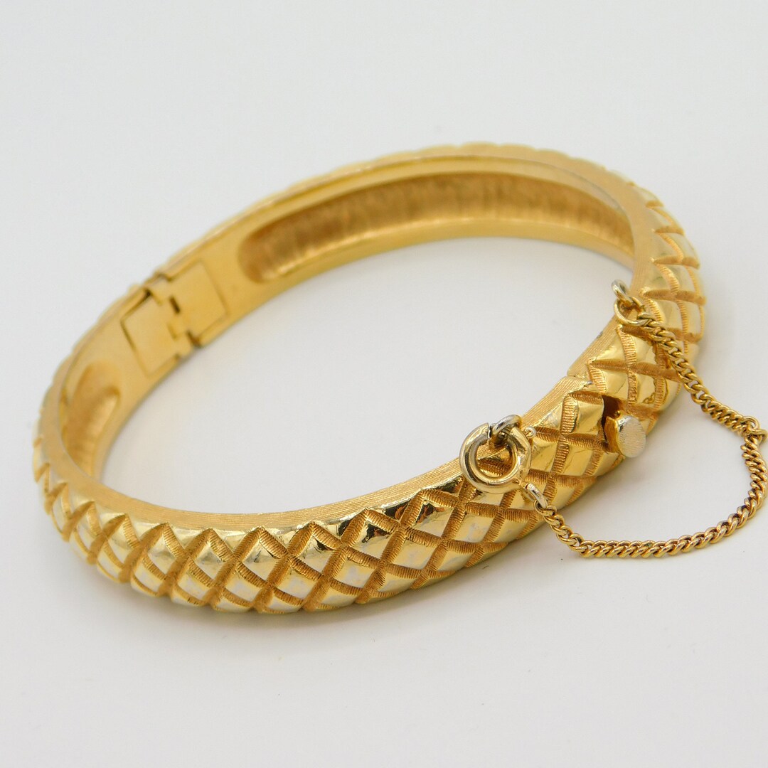 Trifari shop jewelry history