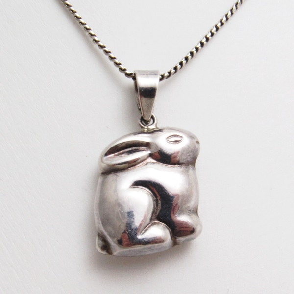 Sterling Puffy Rabbit Pendant Bunny Necklace Vintage Jewelry N7646