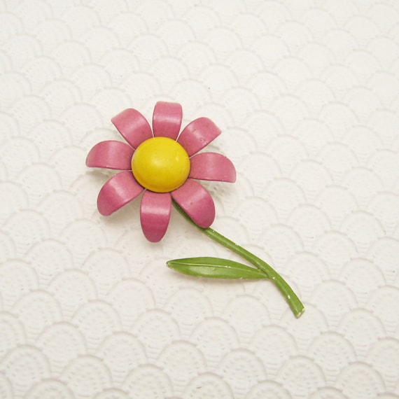 Vintage Flower Brooch Sixties Jewelry Pink Flower… - image 1