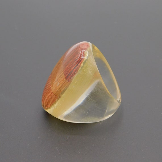 Big Vintage Lucite Ring, Unusual Vintage Ring, Ea… - image 4