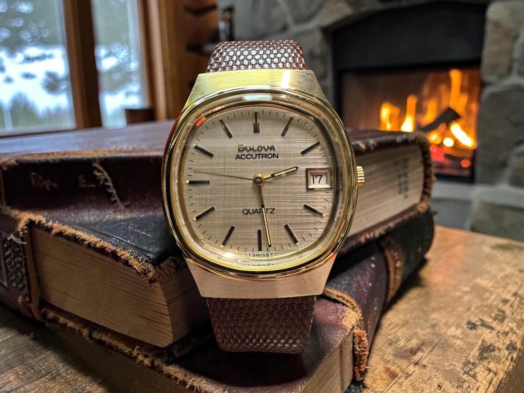 BULOVA ACCUTRON 腕時計　ヴィンテージ il_1080xN.8152780544_r8ug.jpg
