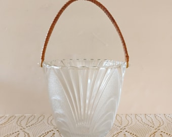 Frosted Vintage Ice Bucket With Rattan Handle TWSBW-53