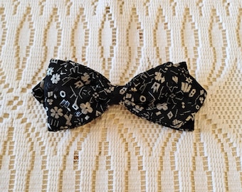 Vintage Boss Black and White Bow Tie TWSVT-35