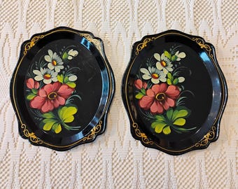 Set of 2 Floral Hand Painted Russian Zhostovo Decorative Serving Trays B1.13
