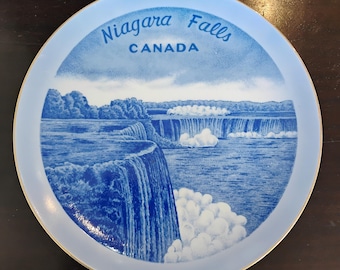 Blue Niagara Falls Canada Vintage Souvenir Plate W1.185