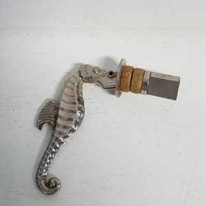 Seal Horse Bottle Stopper bin25a
