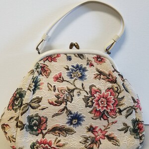 Charming crewel style carpet bag