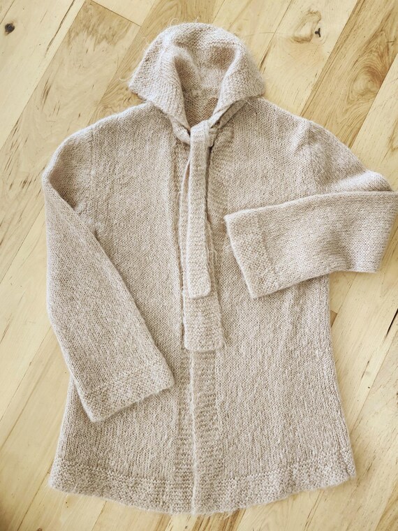 Warm Beige hand knit Buttonless Cardigan with Neck Ties skt bin