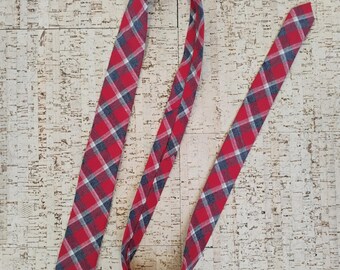 An Original Penguin Vintage Plaid Necktie TWSVT-41