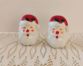 Vintage Ceramic Santa Salt and Pepper Shakers Xmas-5