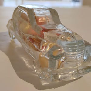 Victory Glass Miniature Streamline Auto Glass Car Candy Container Holder