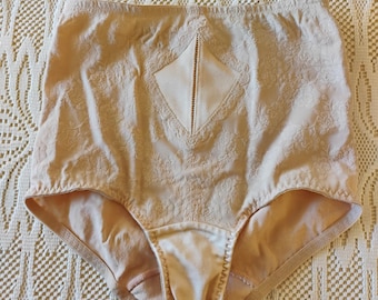 Q T Foundation Ladies Vintage High Waisted Panties