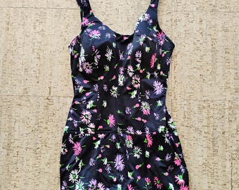 Perfection Fit by Roxanne Vintage Colorful Daisy Swimsuit SW-2